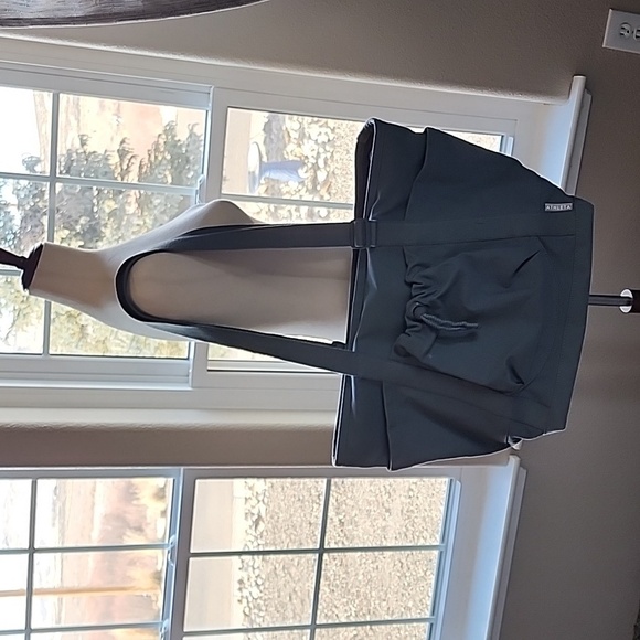 ATHLETA Large Canvas Over-Night/Travel Shoulder Bag - Picture 1 of 12